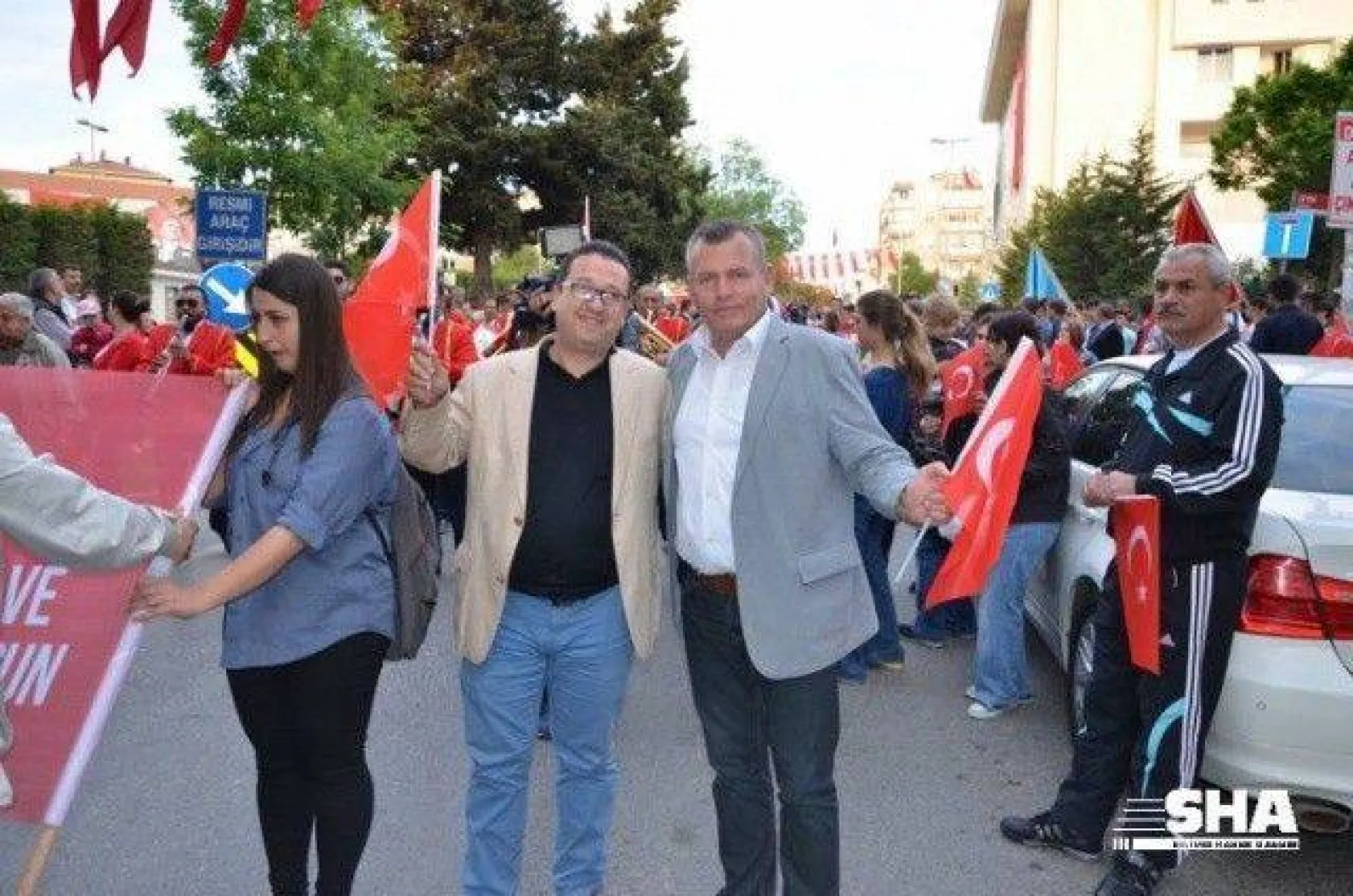 19 Mayıs coşkusu Fener alayı ile devam ediyor