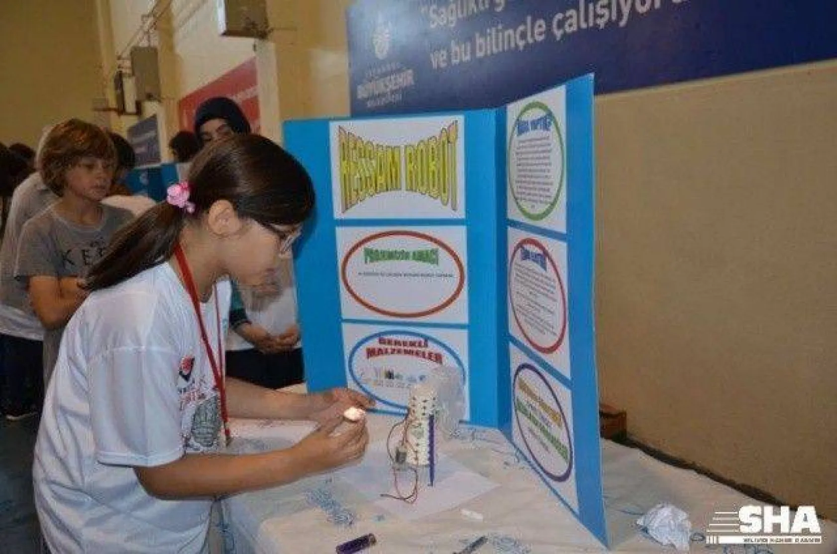 Ortaokul öğrencilerinden bilim fuarı