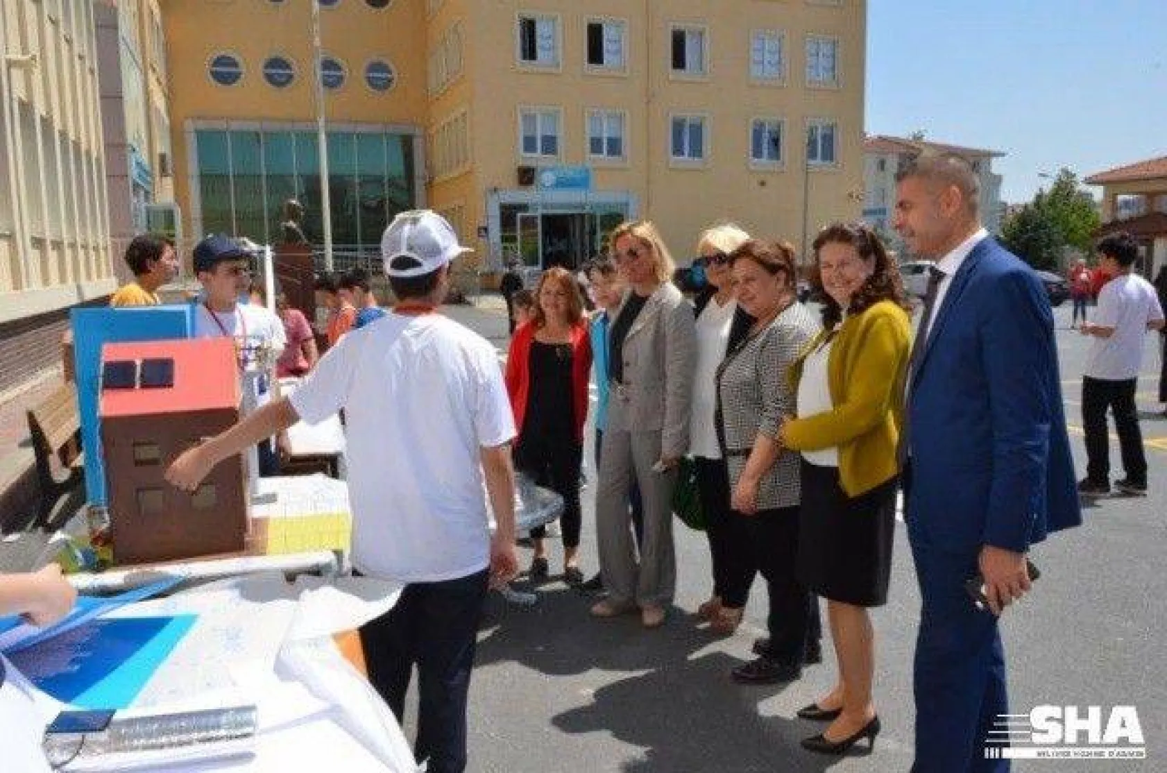 Ortaokul öğrencilerinden bilim fuarı