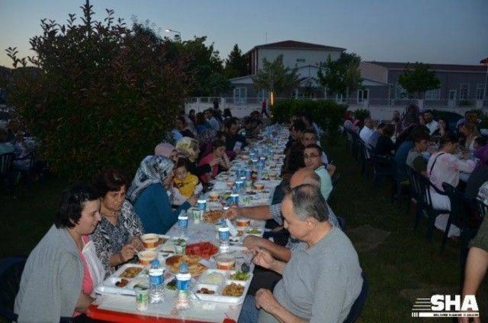 Özel sporcular iftarda bir araya geldi