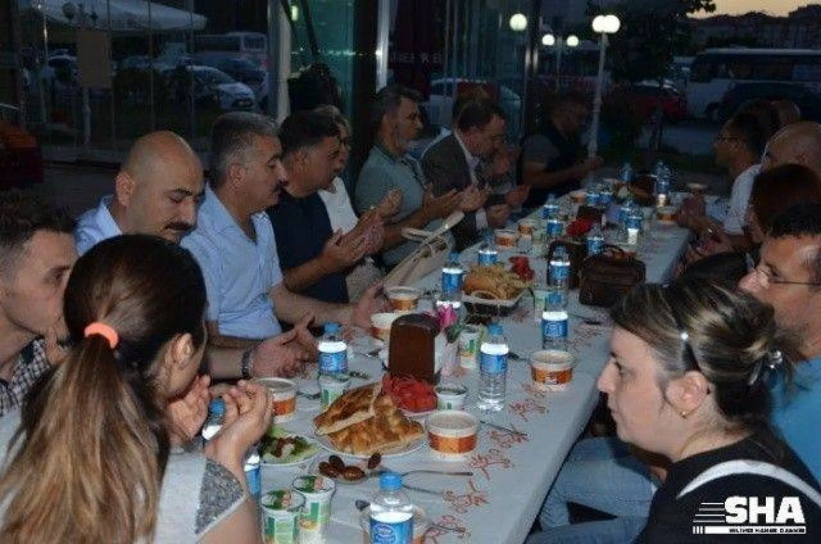 Özel sporcular iftarda bir araya geldi