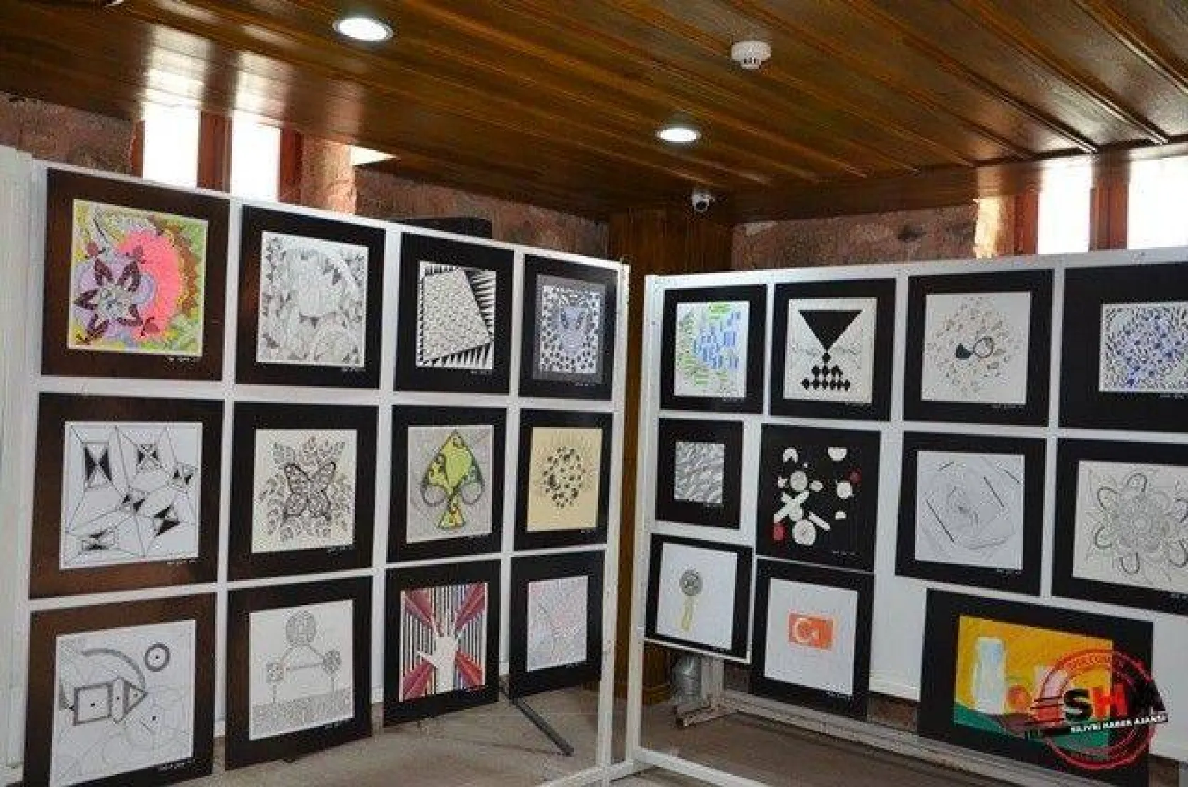 TOKİ Cumhuriyet Anadolu Lisesi resimlerini sergiledi