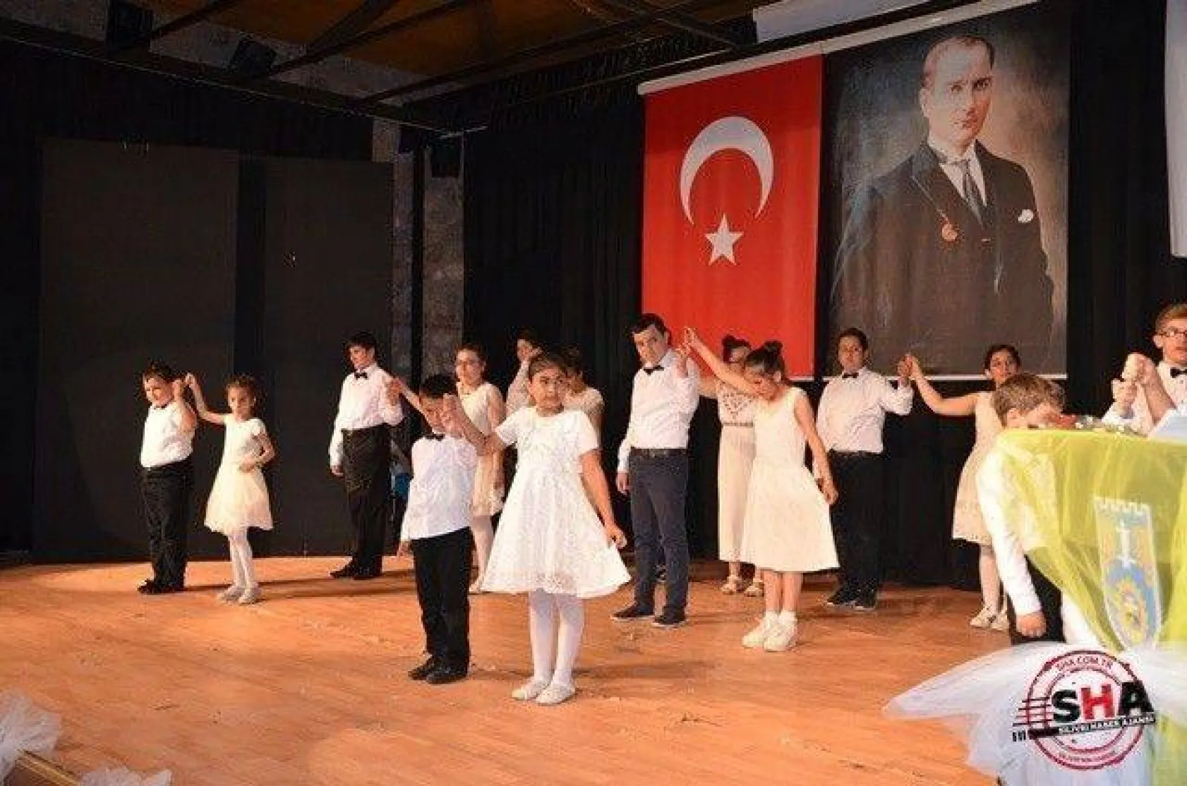 Yılsonu etkinlikleri büyük beğeni topladı