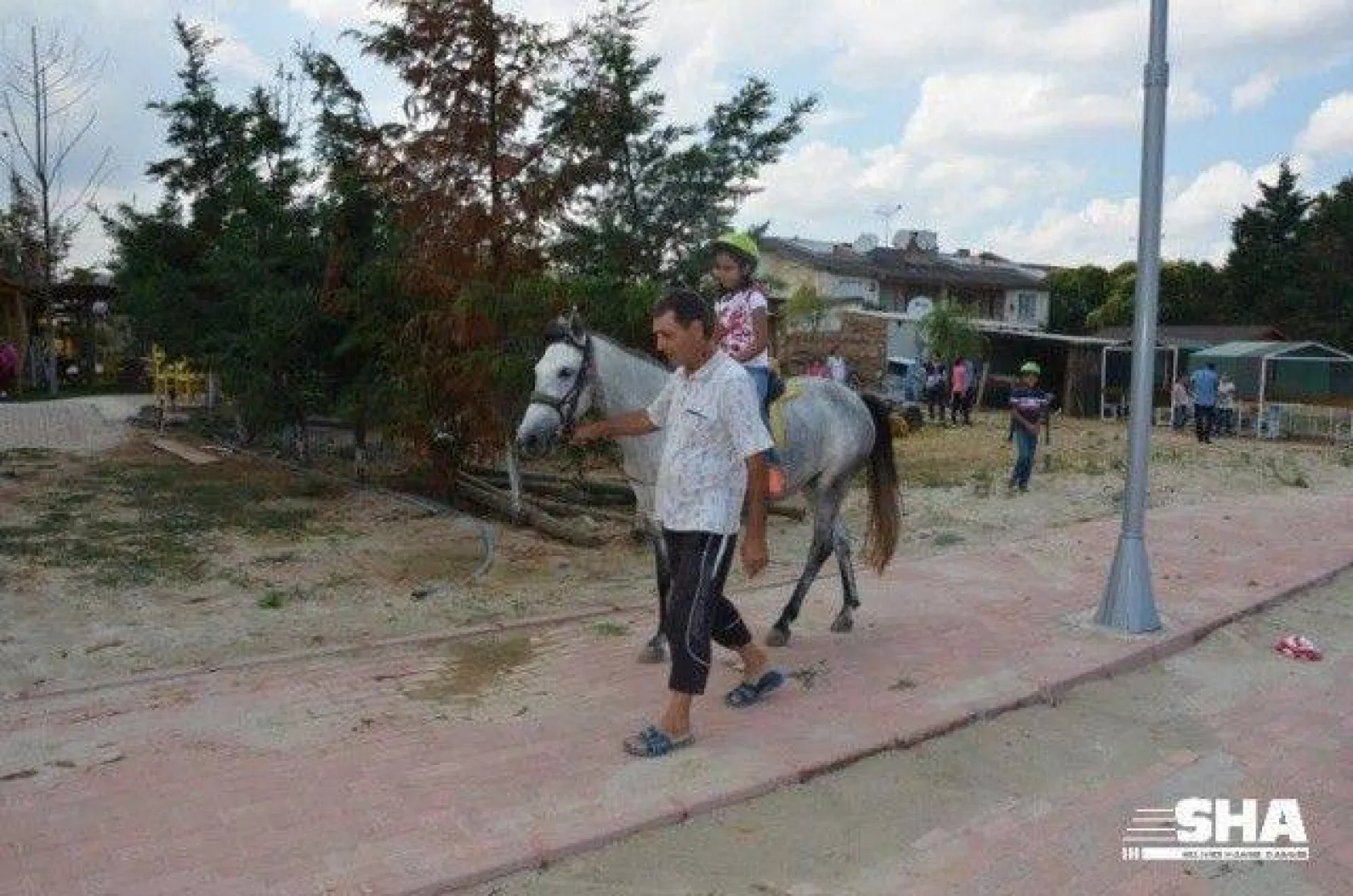 Özel öğrenciler bayramı erken kutladı.