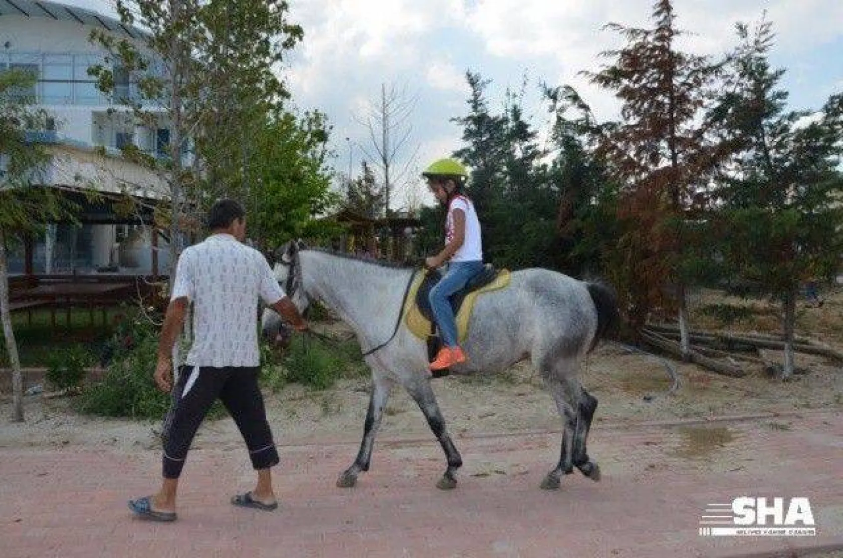 Özel öğrenciler bayramı erken kutladı.