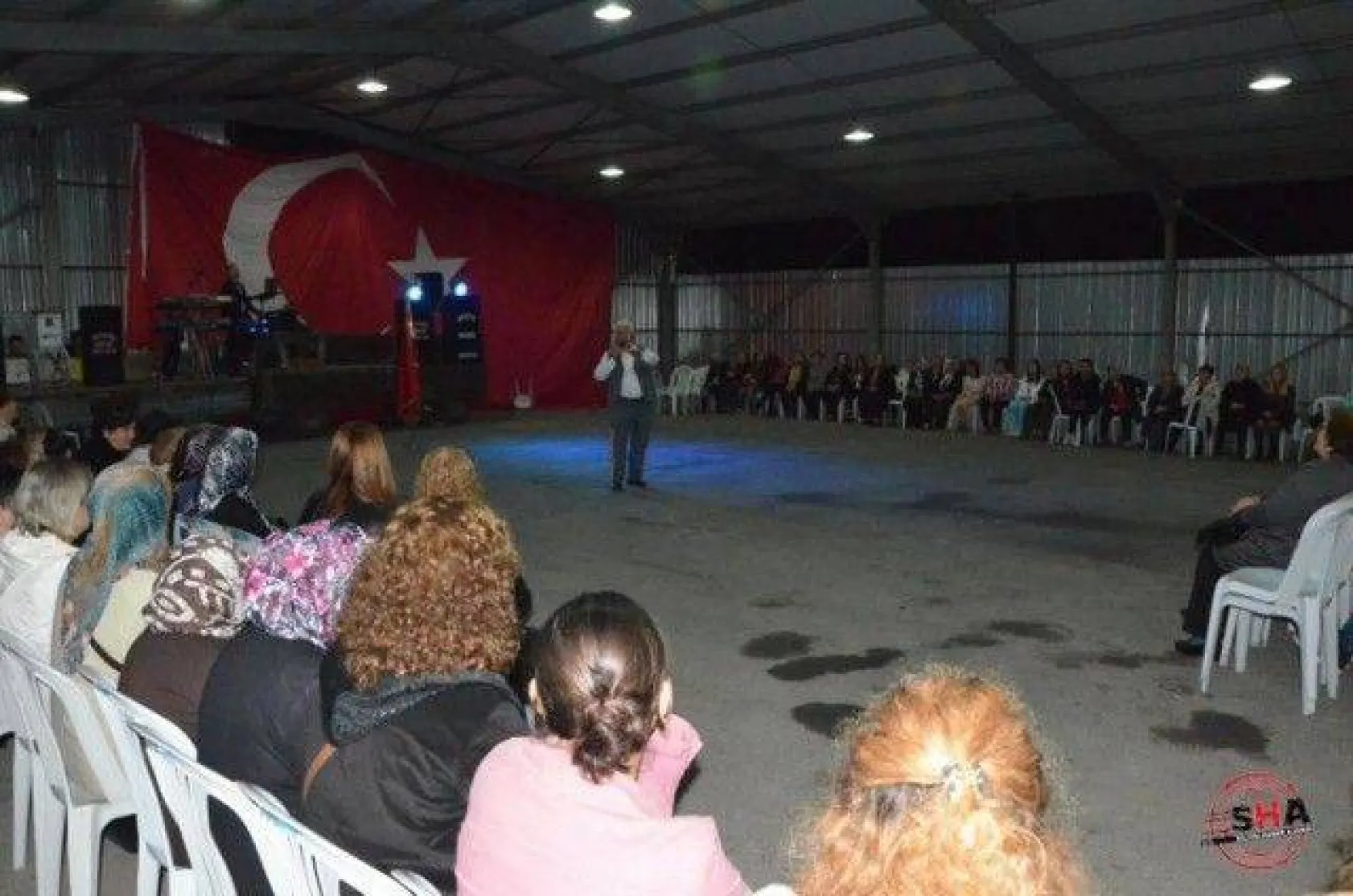 Düğün gibi asker eğlencesi