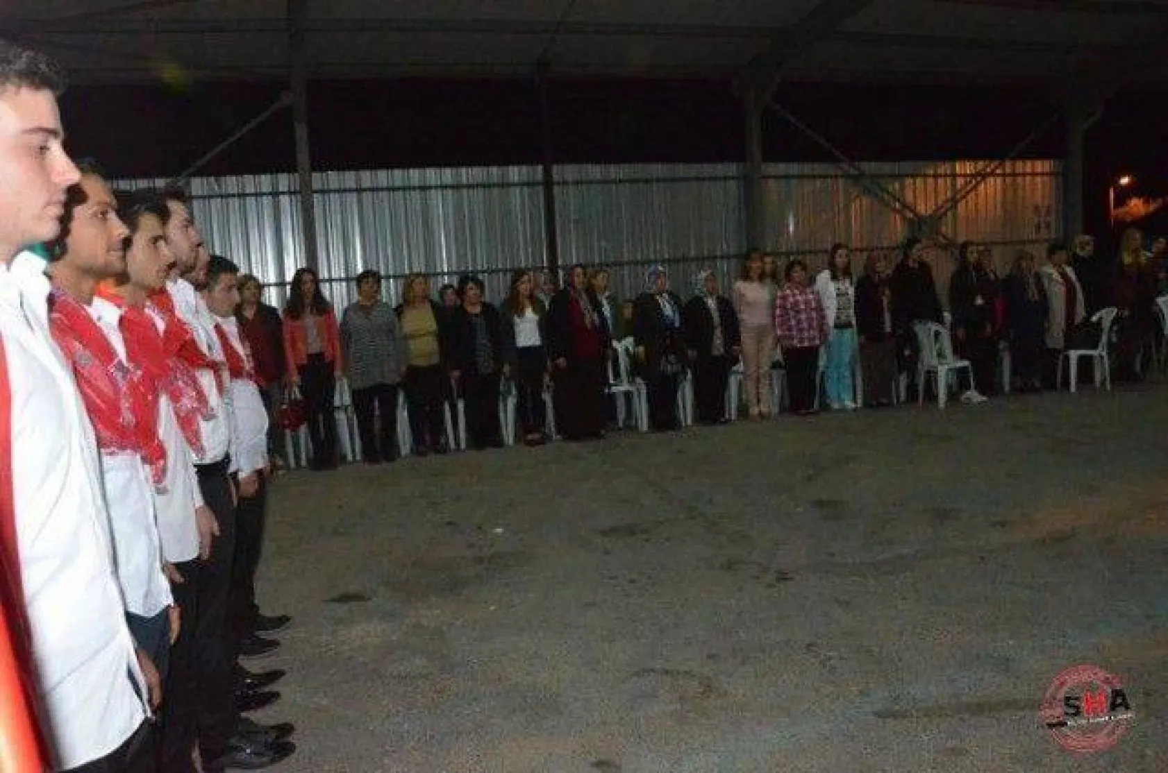 Düğün gibi asker eğlencesi