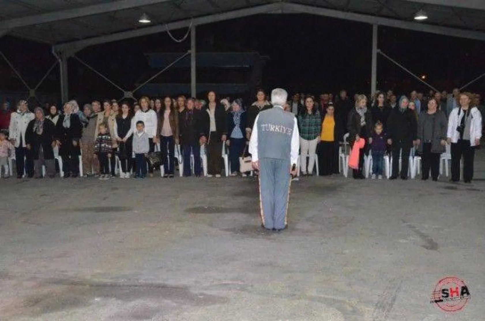 Düğün gibi asker eğlencesi