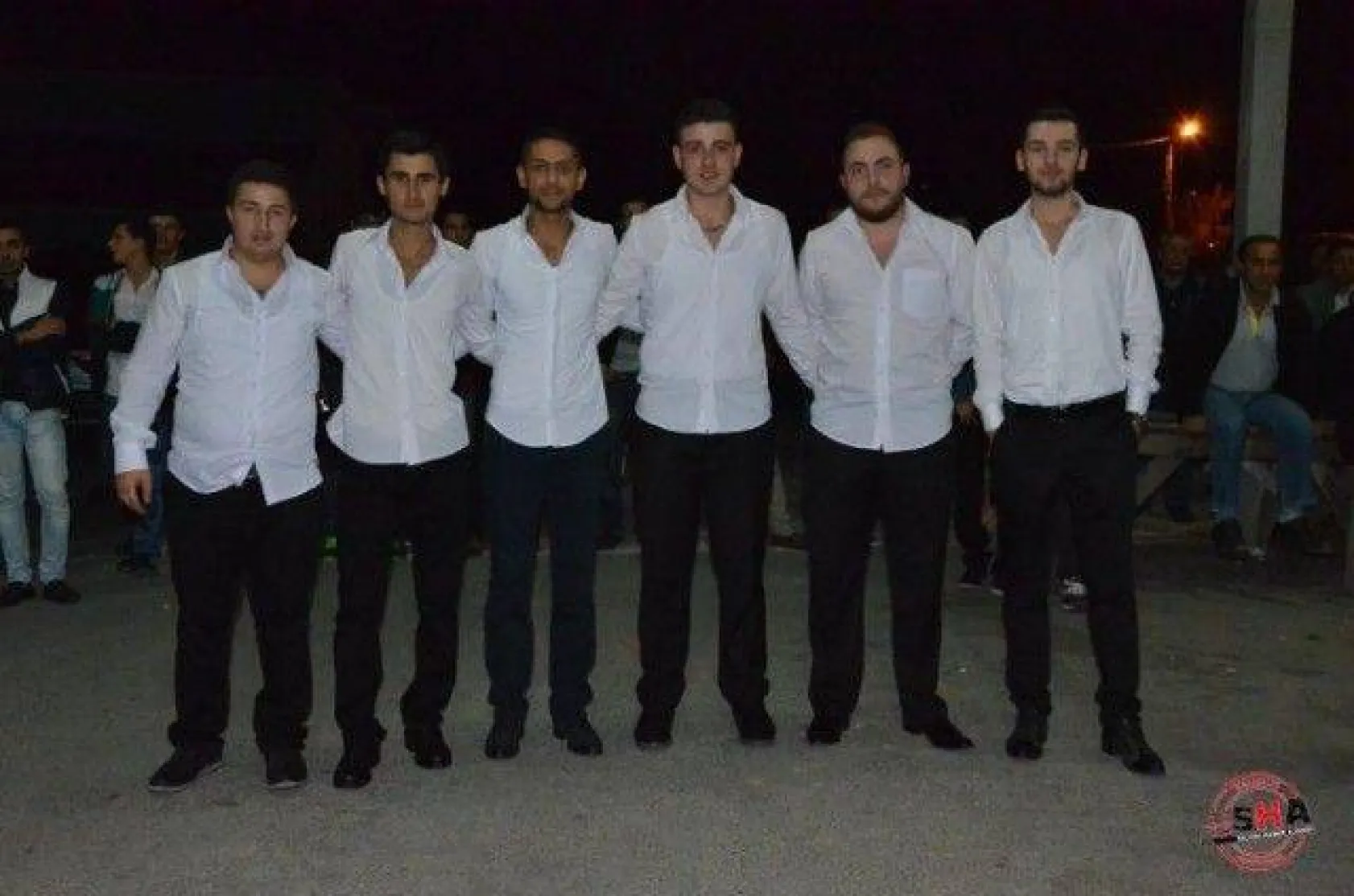 Düğün gibi asker eğlencesi