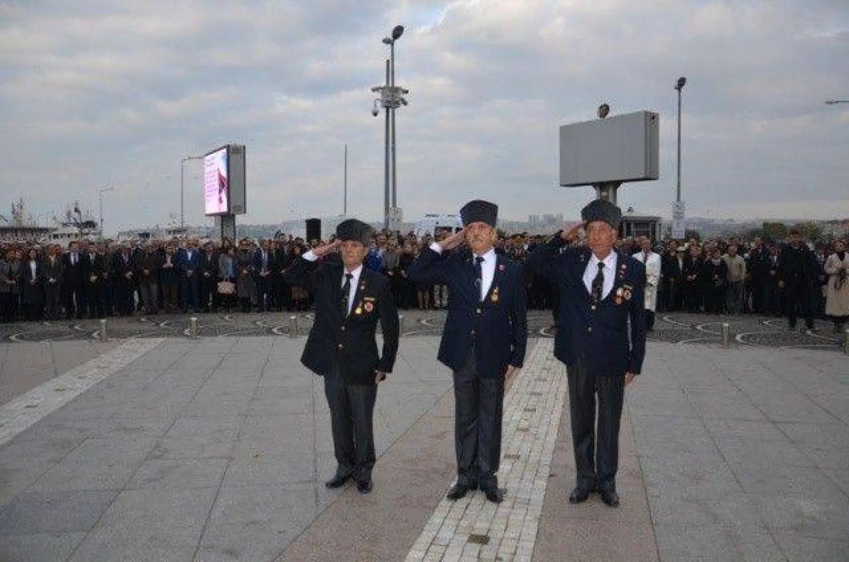 Ebedi Başkomutan törenle anıldı [Foto Galeri]