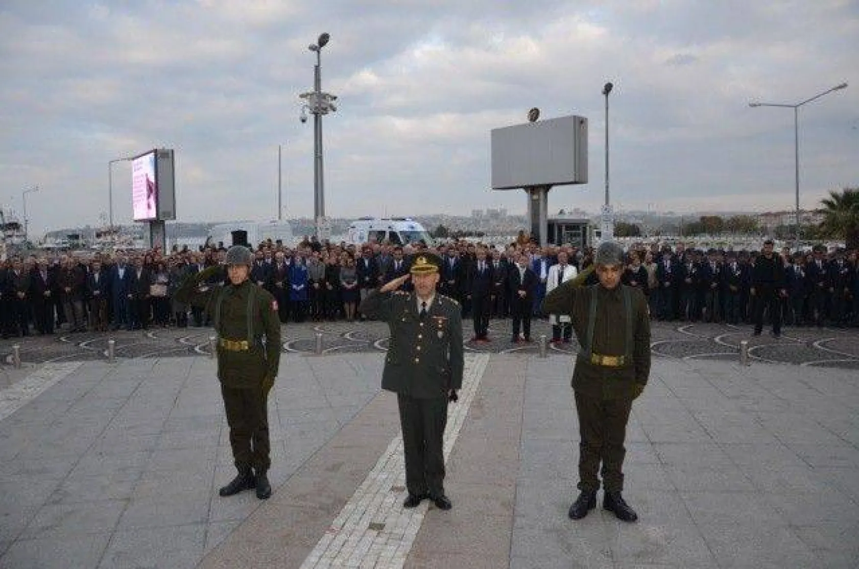 Ebedi Başkomutan törenle anıldı [Foto Galeri]