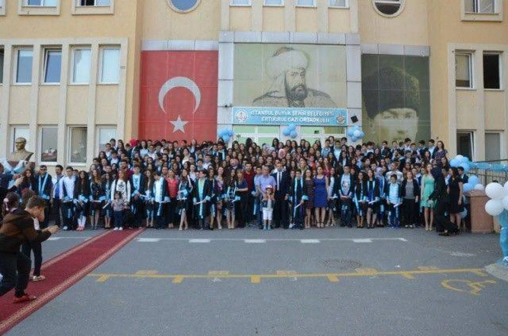 Ertuğrul Gazi'de mezuniyet coşkusu