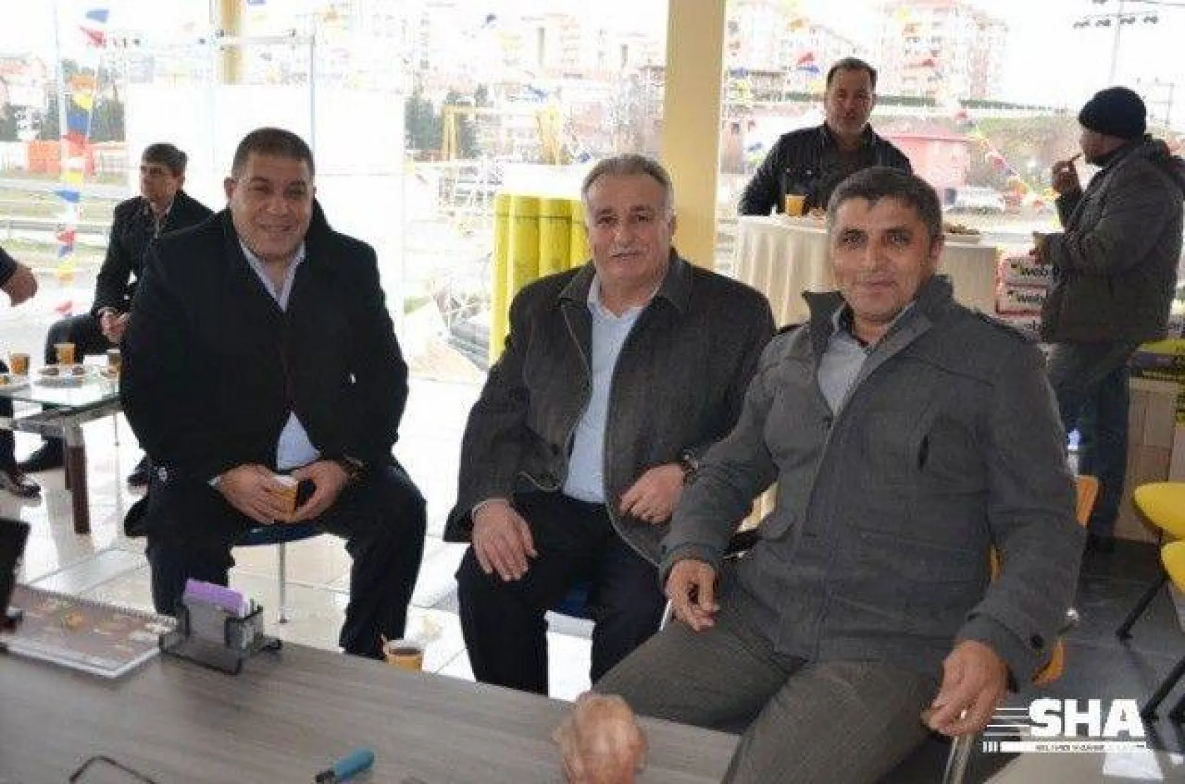 Hanedan, dualarla açıldı