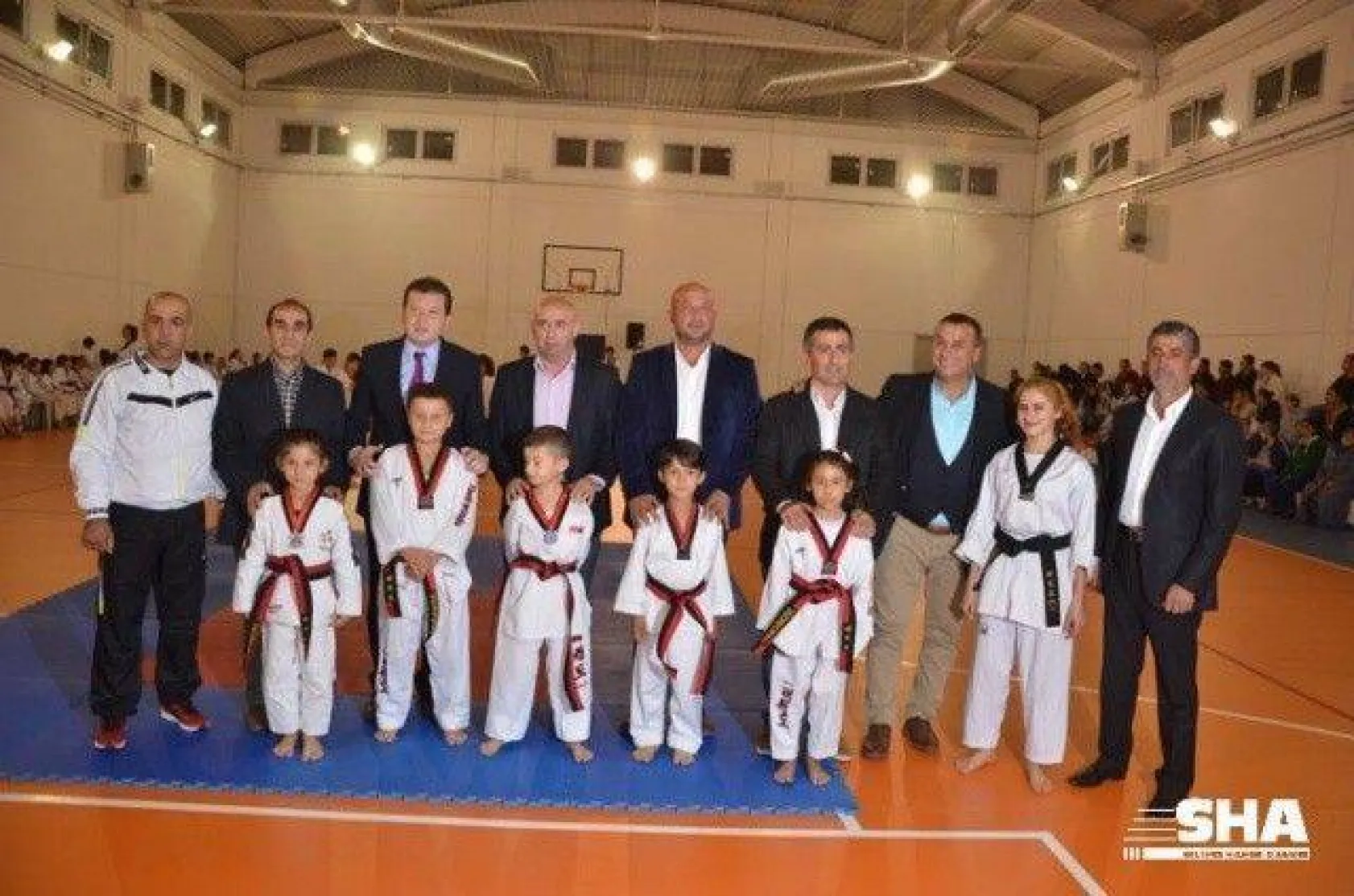 Öğrenciler yeni kuşaklarını aldı