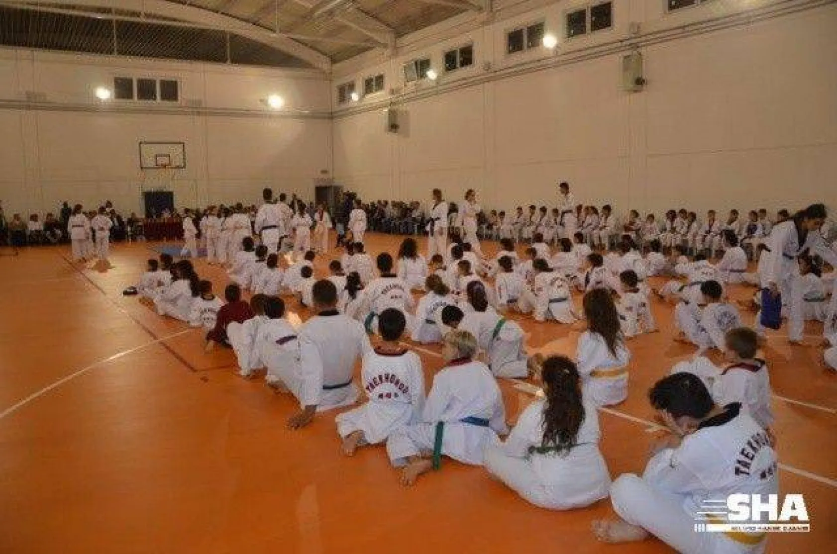 Öğrenciler yeni kuşaklarını aldı