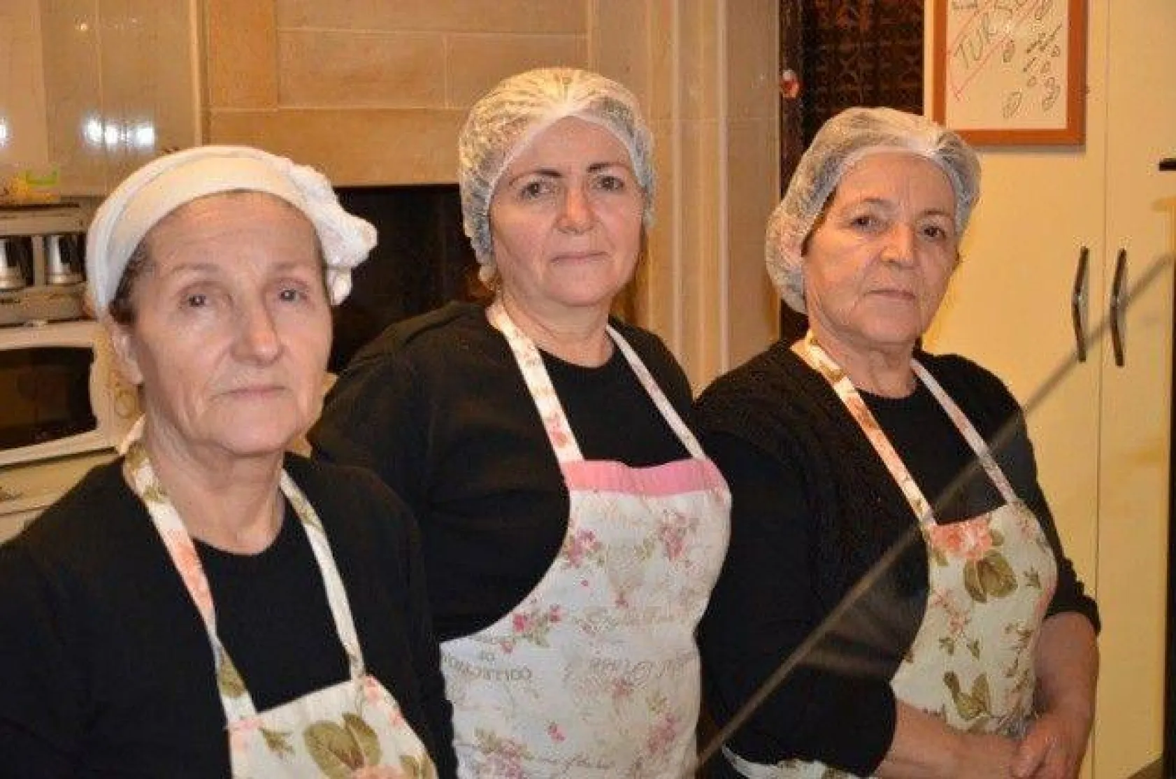 Kendi şirin, yemekleri lezzetli: ÜSKÜP KÖFTE