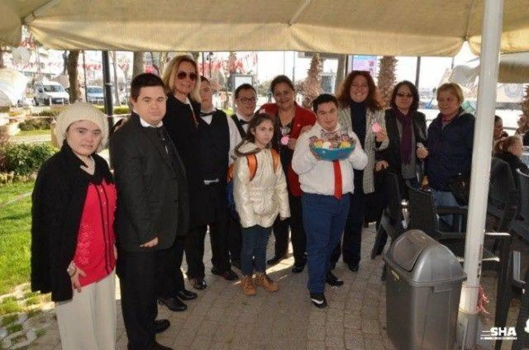 Tıpkı Bizim Gibiler +1 Farkla