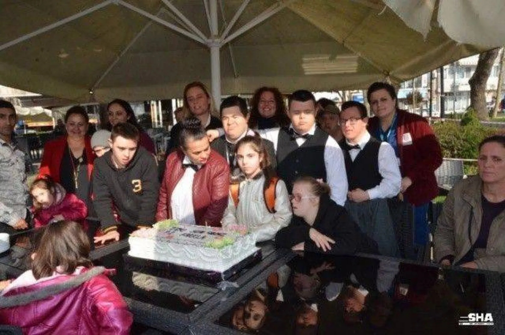 Tıpkı Bizim Gibiler +1 Farkla