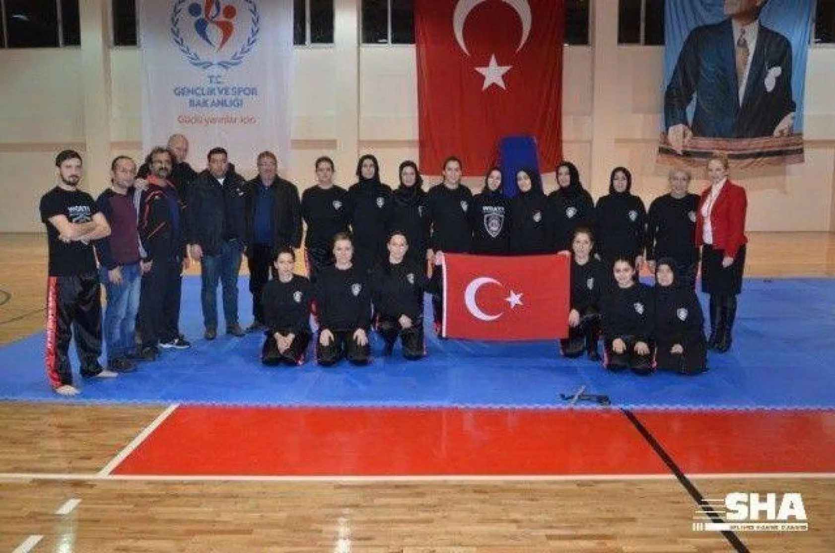 Yakın savunma teknikleri öğrendiler