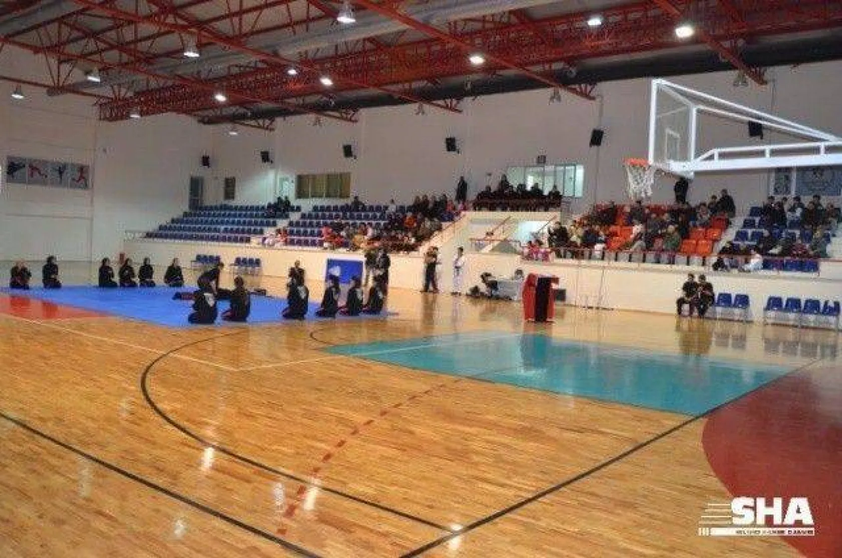 Yakın savunma teknikleri öğrendiler