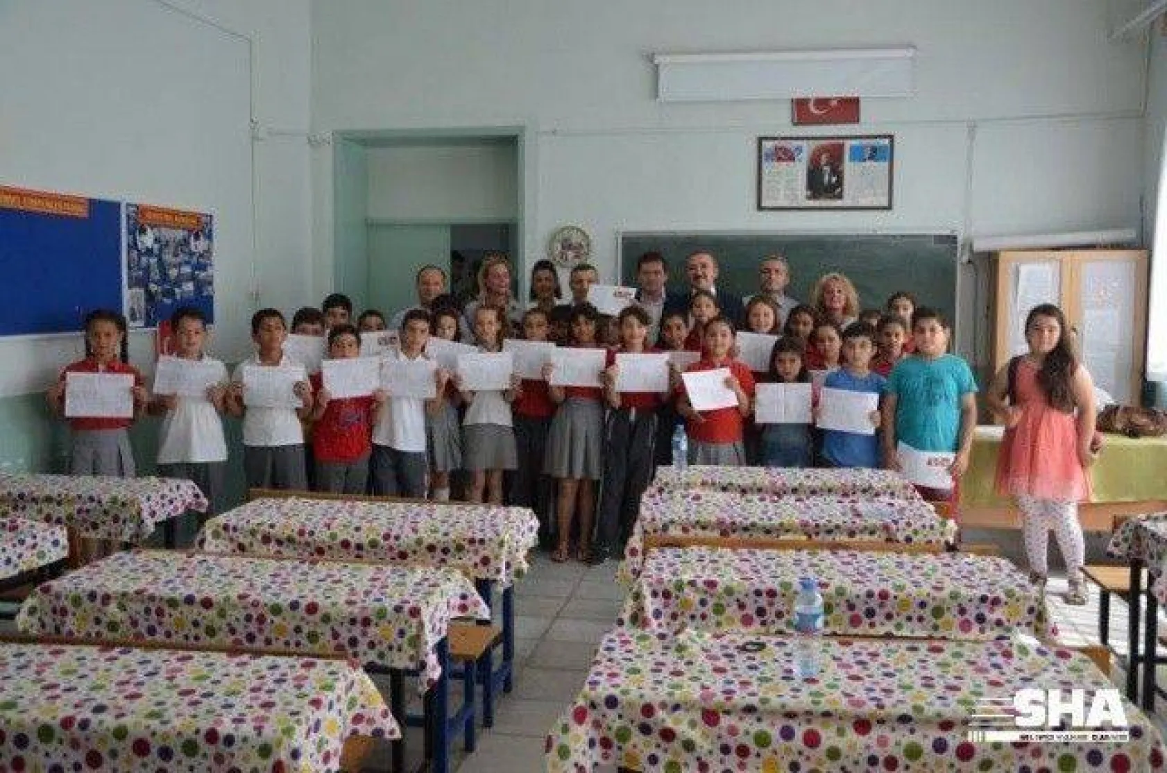 Yaklaşık 27 bin öğrenci bugün karne aldı