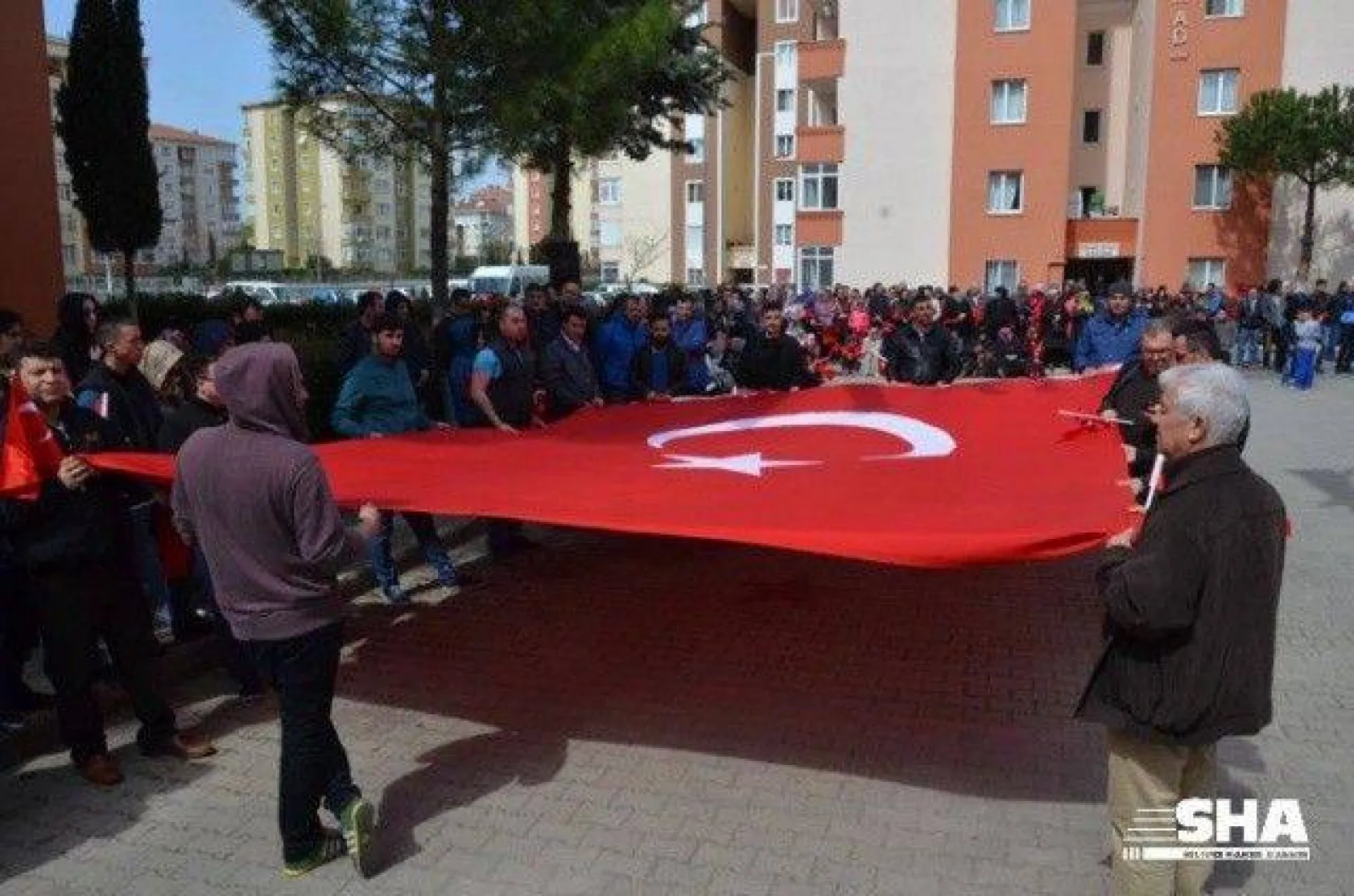 Onbinlerce Silivrili Şehidi için Tek Yürek Oldu