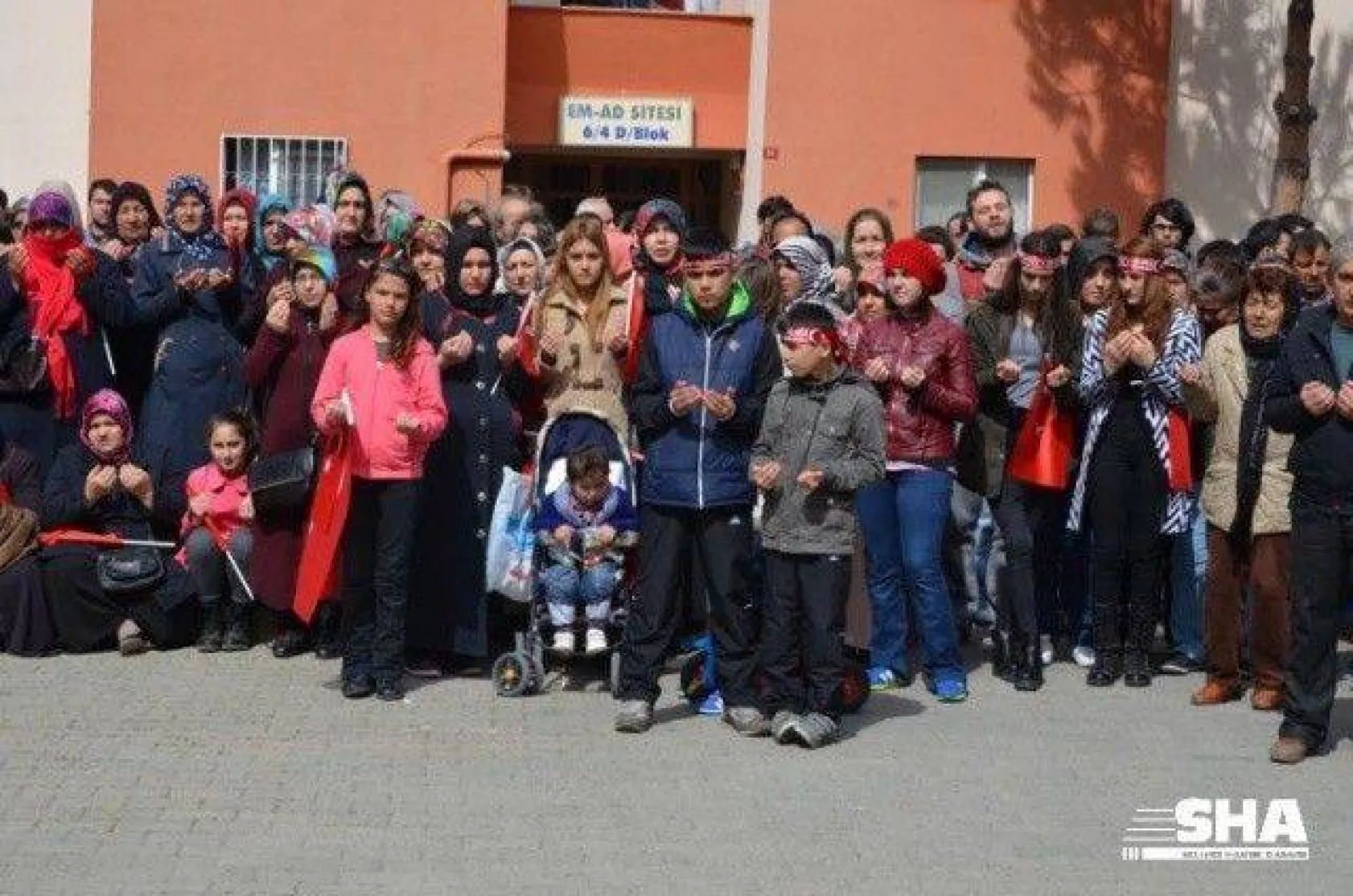 Onbinlerce Silivrili Şehidi için Tek Yürek Oldu