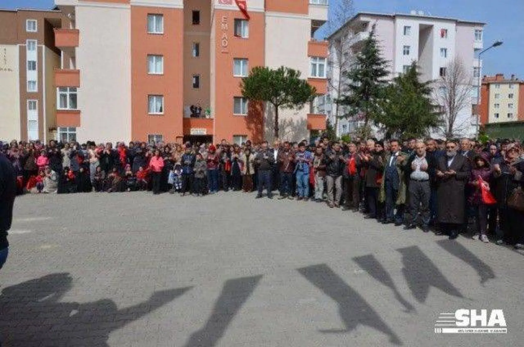 Onbinlerce Silivrili Şehidi için Tek Yürek Oldu