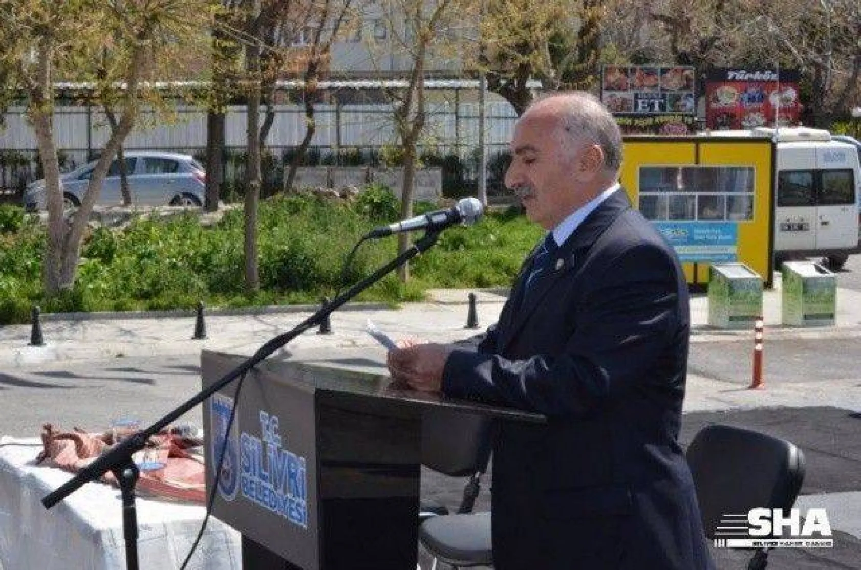 Şehitlerimiz için 3 ton Hamsi dağıtıldı