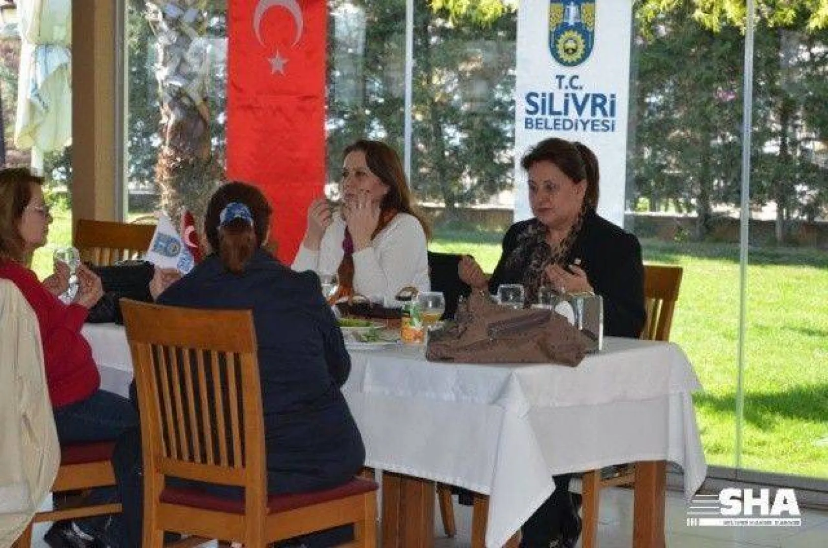 Şehitlikler ziyaret edildi