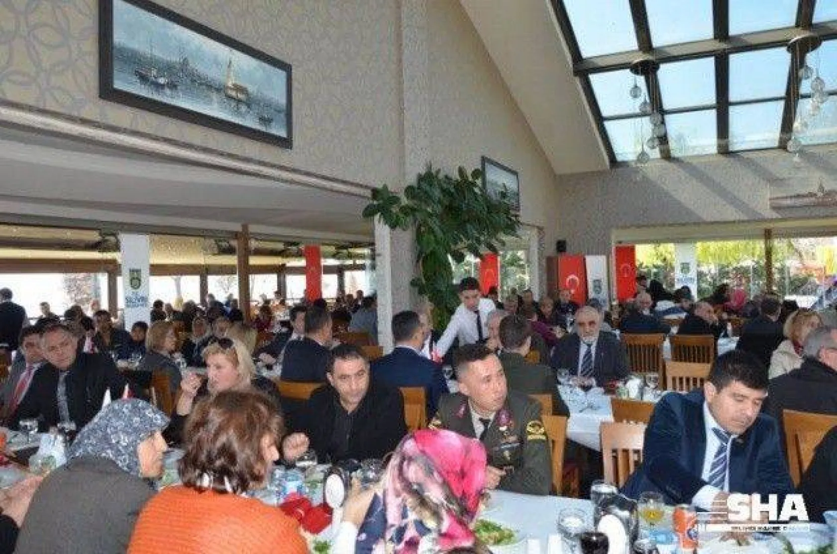 Şehitlikler ziyaret edildi