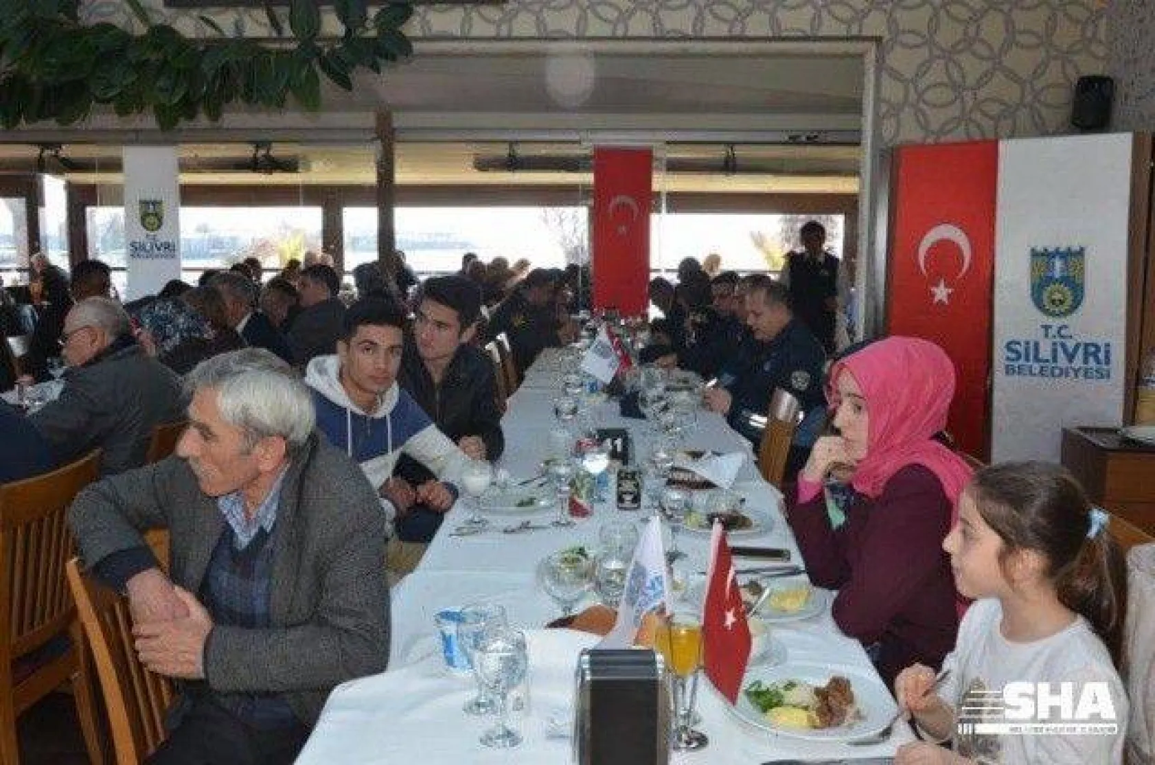 Şehitlikler ziyaret edildi