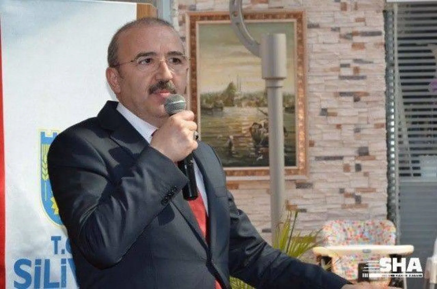 Şehitlikler ziyaret edildi