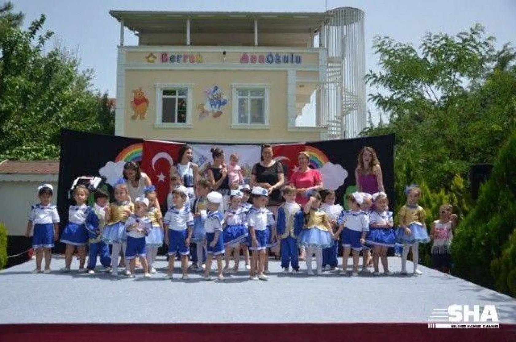 Berrak Anaokulu öğrencileri gösterileriyle büyüledi