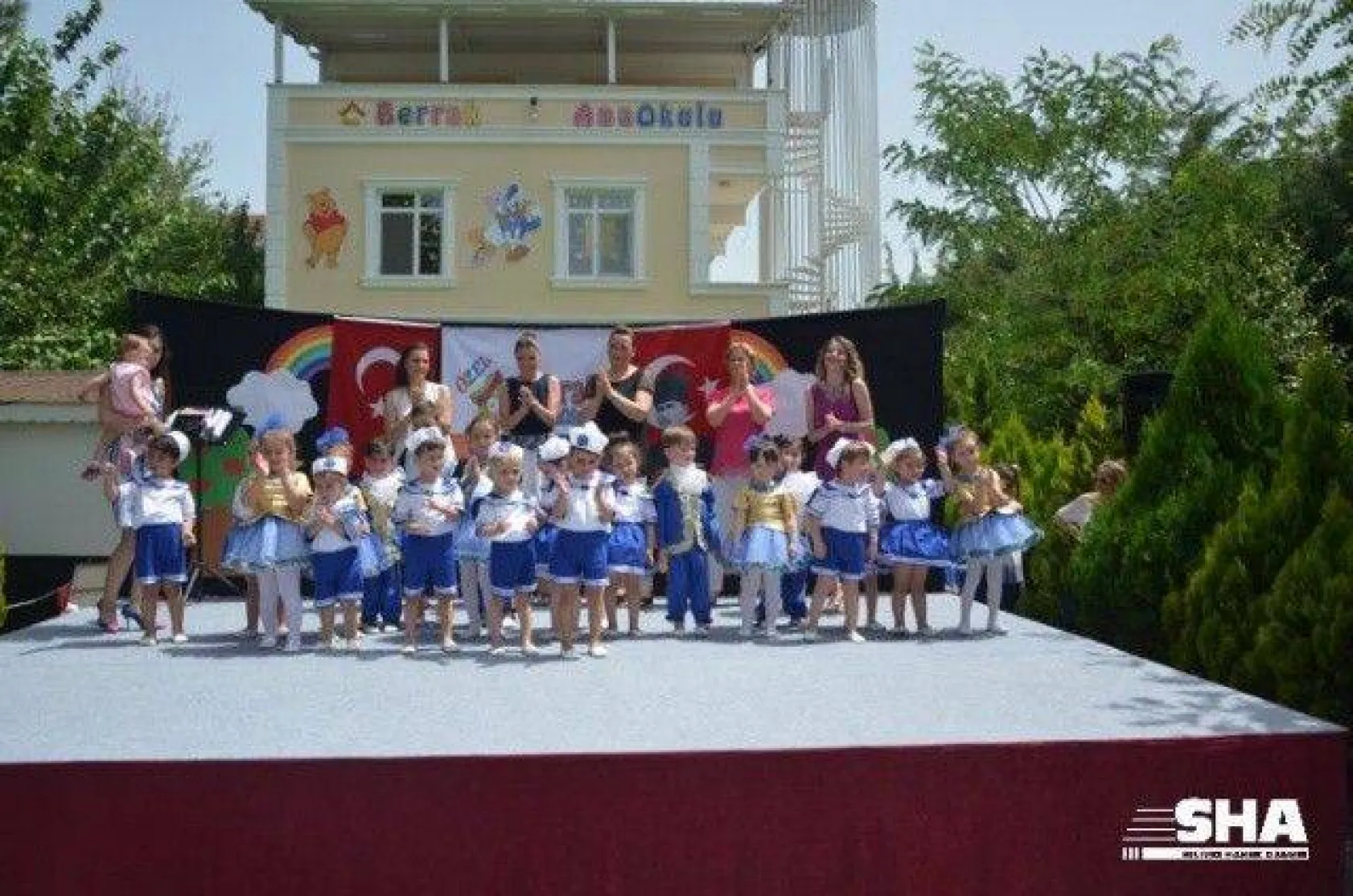 Berrak Anaokulu öğrencileri gösterileriyle büyüledi