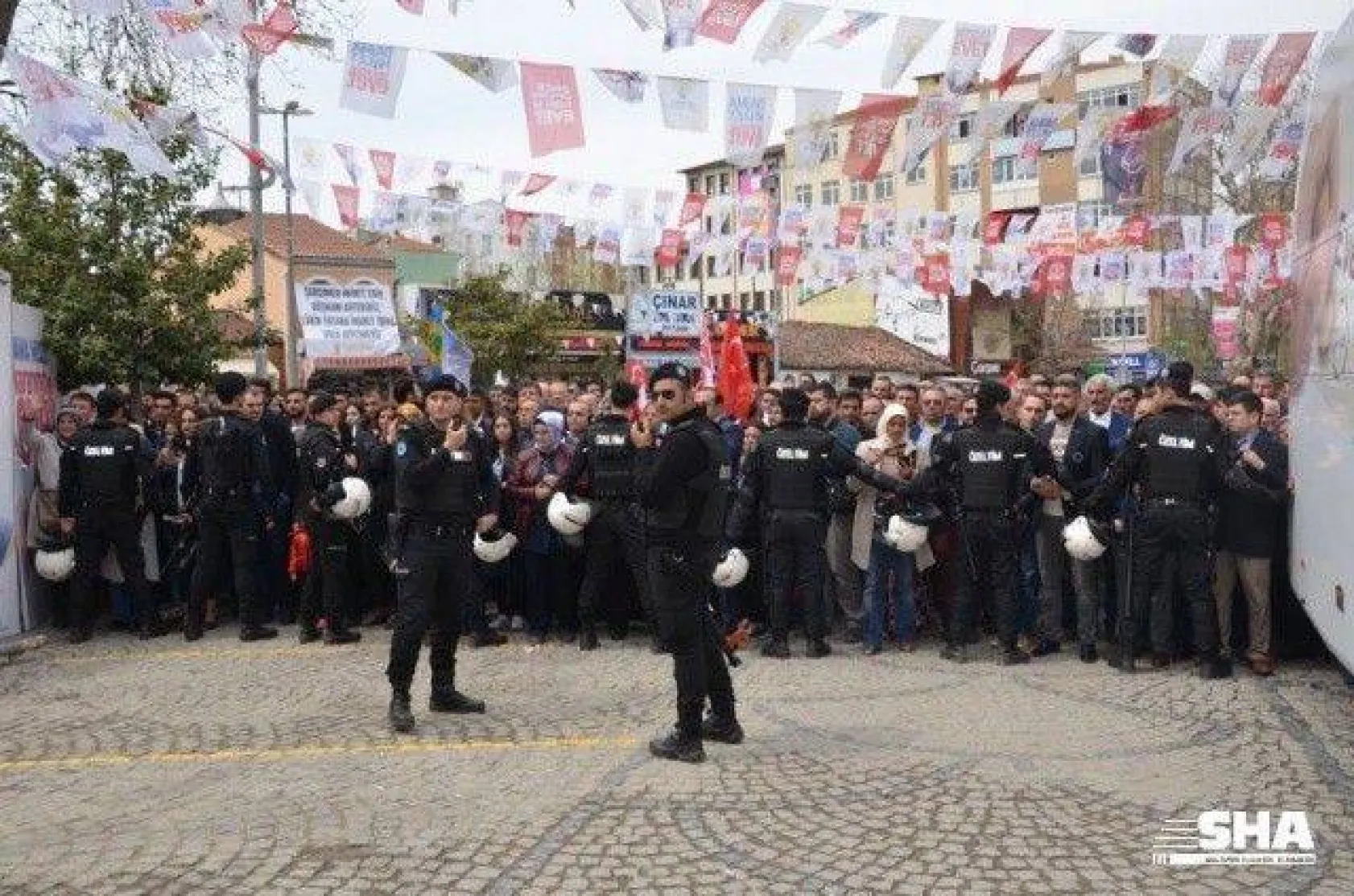 Bakan Soylu'dan Kılıçdaroğlu'na 'oyuncak tank' göndermesi