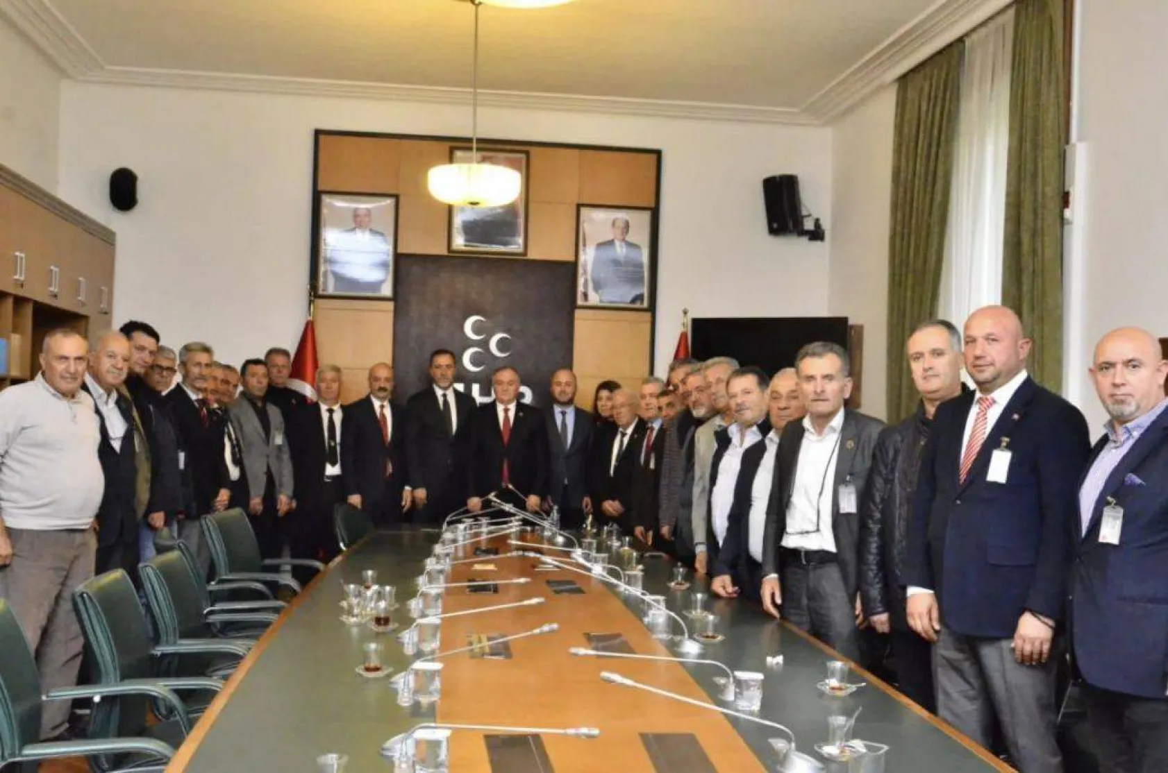 Başkan Yılmaz muhtarlar ile Ankara mesaisi yaptı