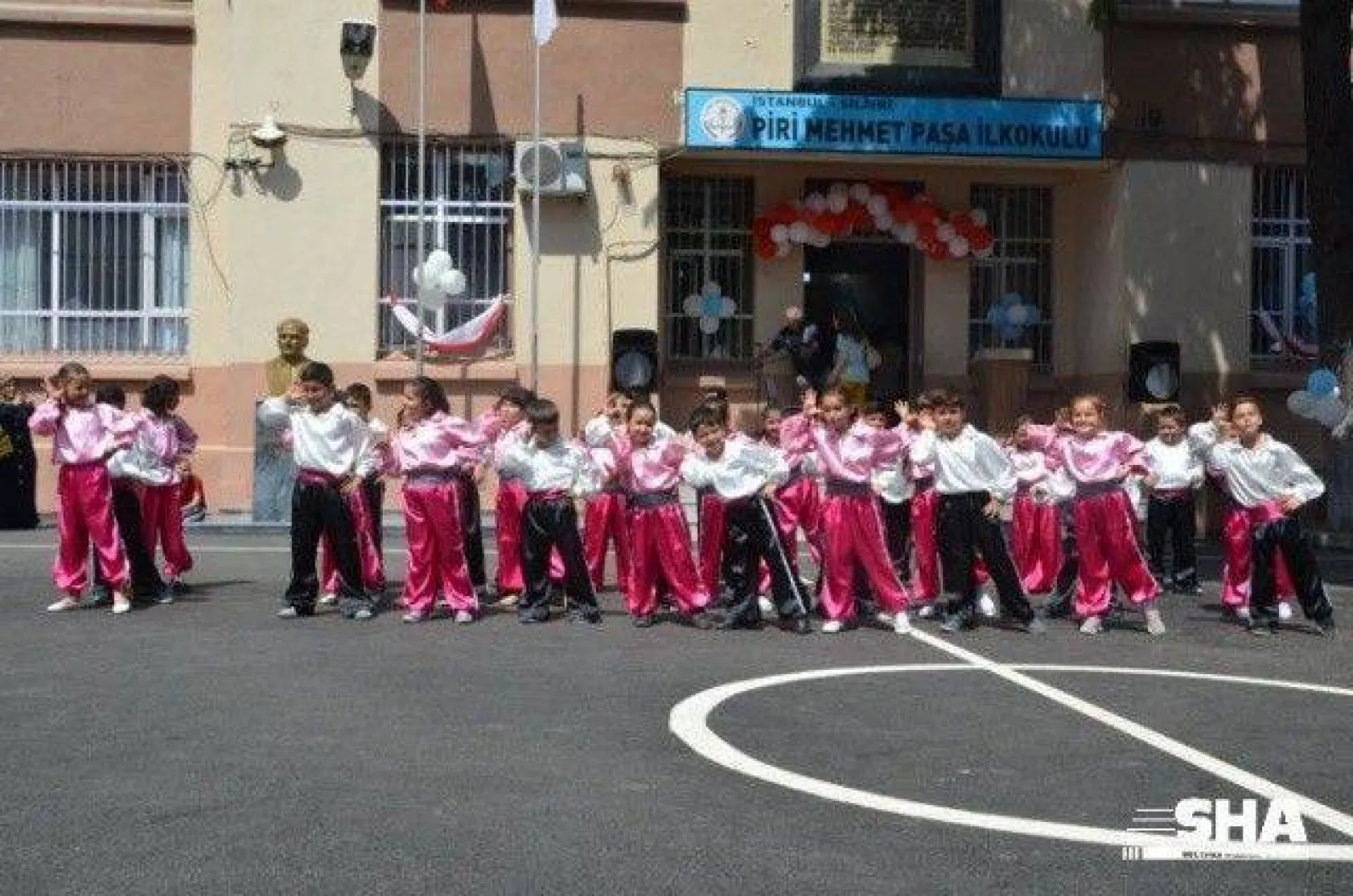 Piri Paşa'da yılsonu şenliği