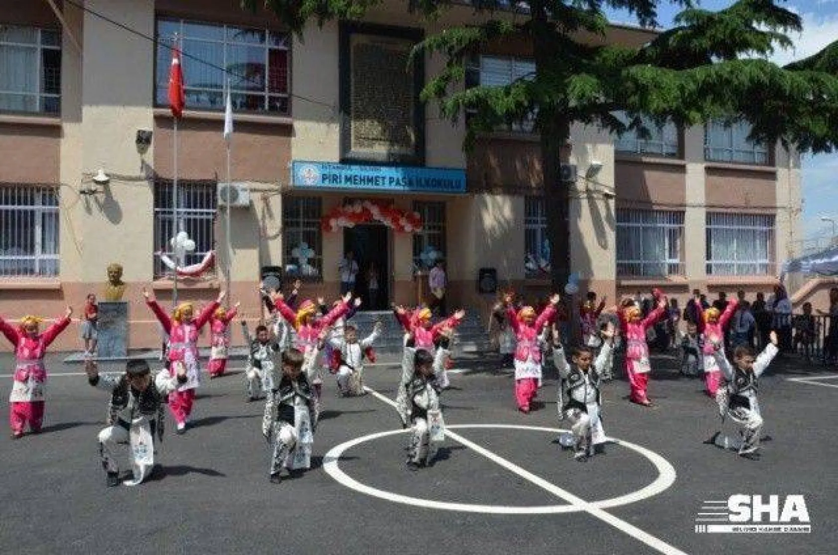 Piri Paşa'da yılsonu şenliği