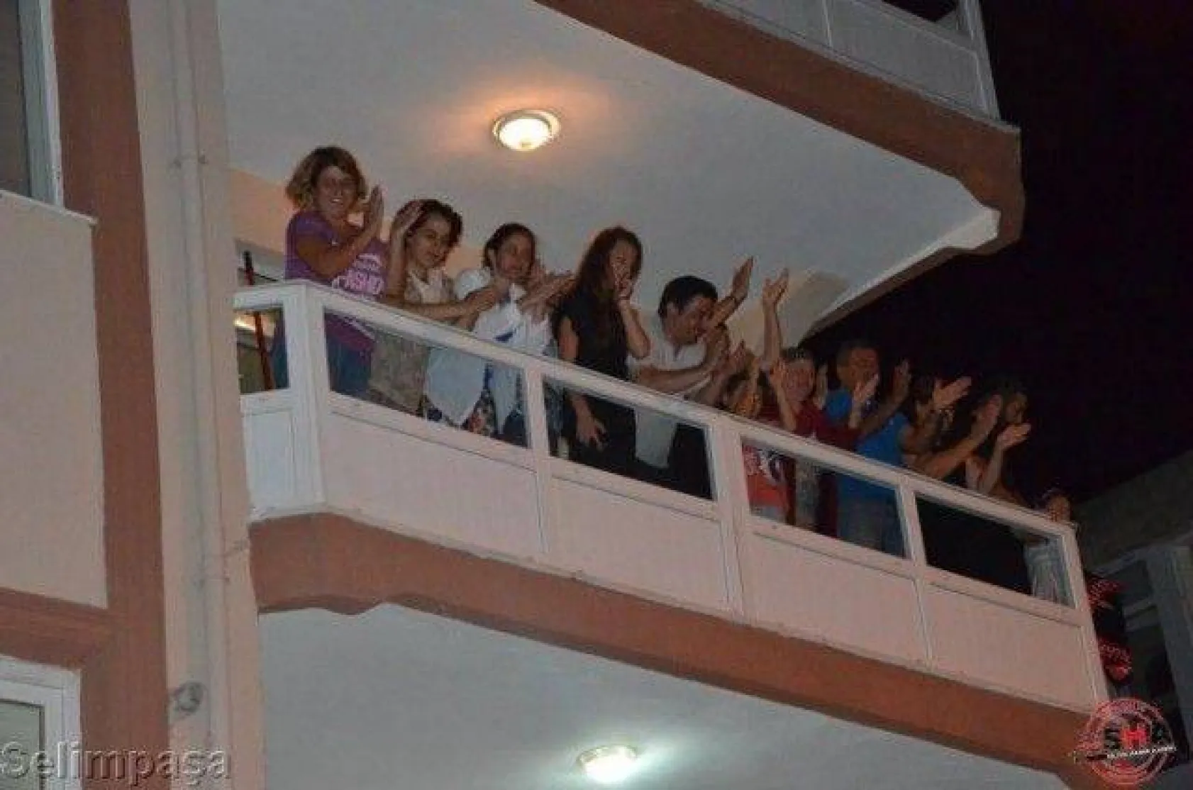 Silivri tek yürek oldu teröre lanet yağdırdı