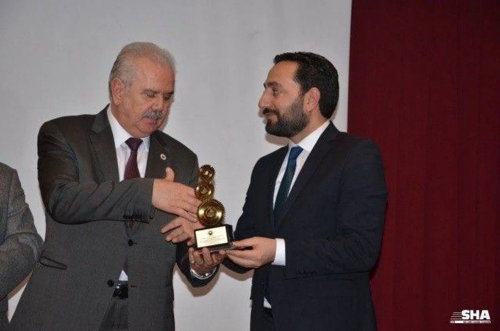 SİAD'tan &quotDuayenlere saygı&quot