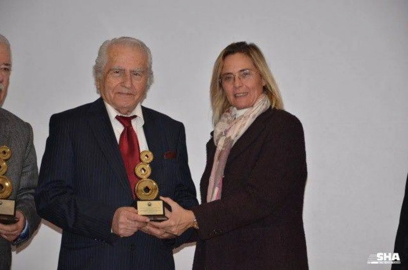 SİAD'tan &quotDuayenlere saygı&quot