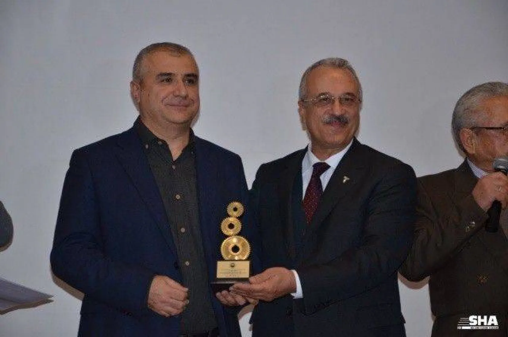 SİAD'tan &quotDuayenlere saygı&quot