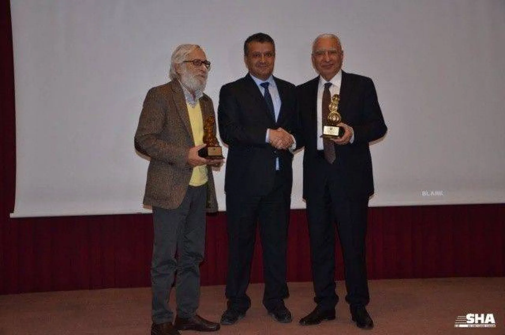 SİAD'tan &quotDuayenlere saygı&quot