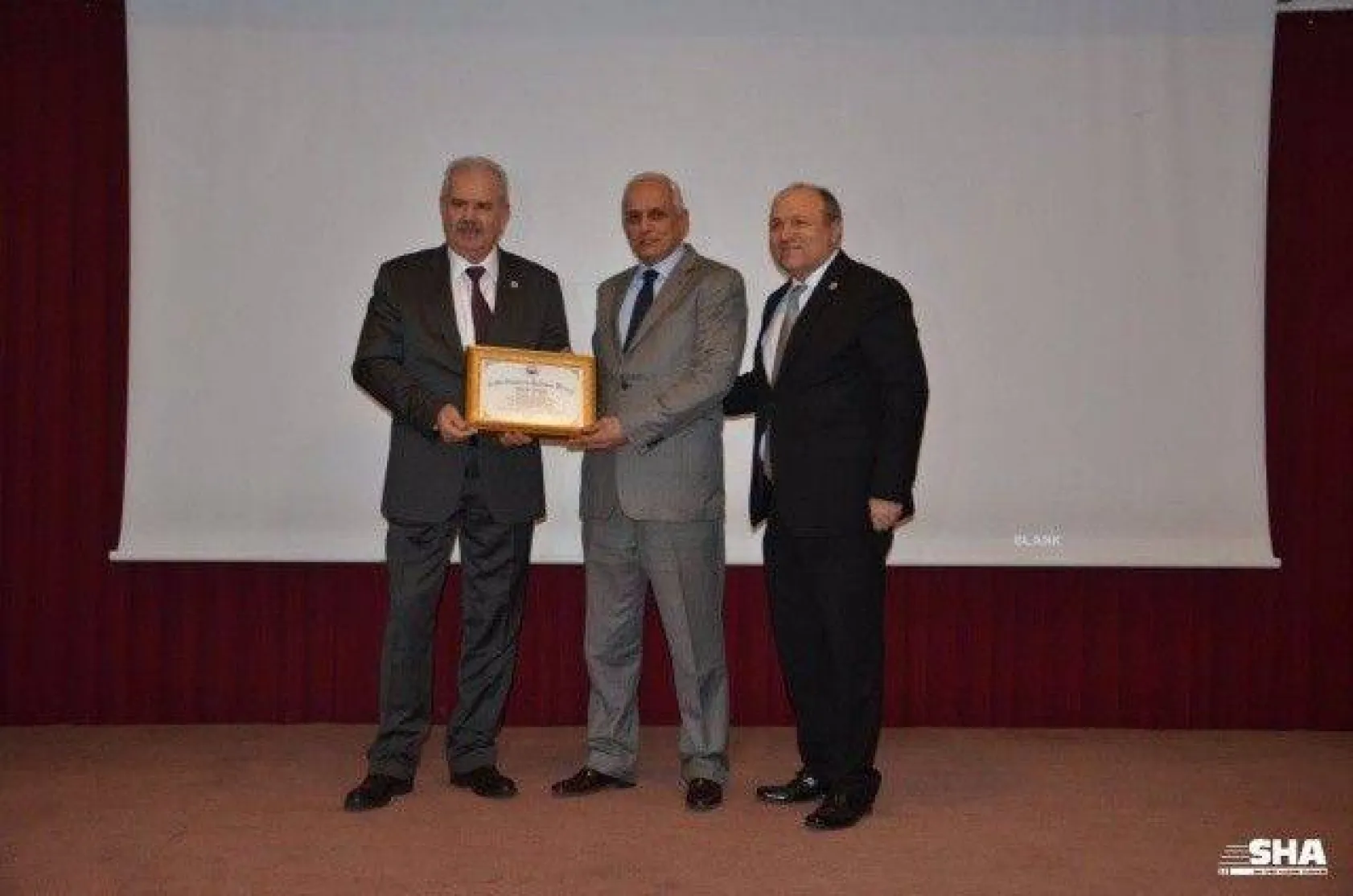 SİAD'tan &quotDuayenlere saygı&quot