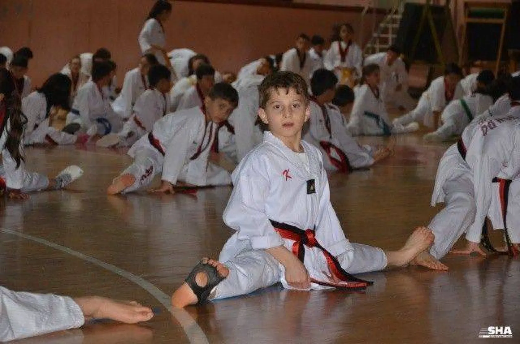 150 Sporcu yeni kuşaklarını bağladı