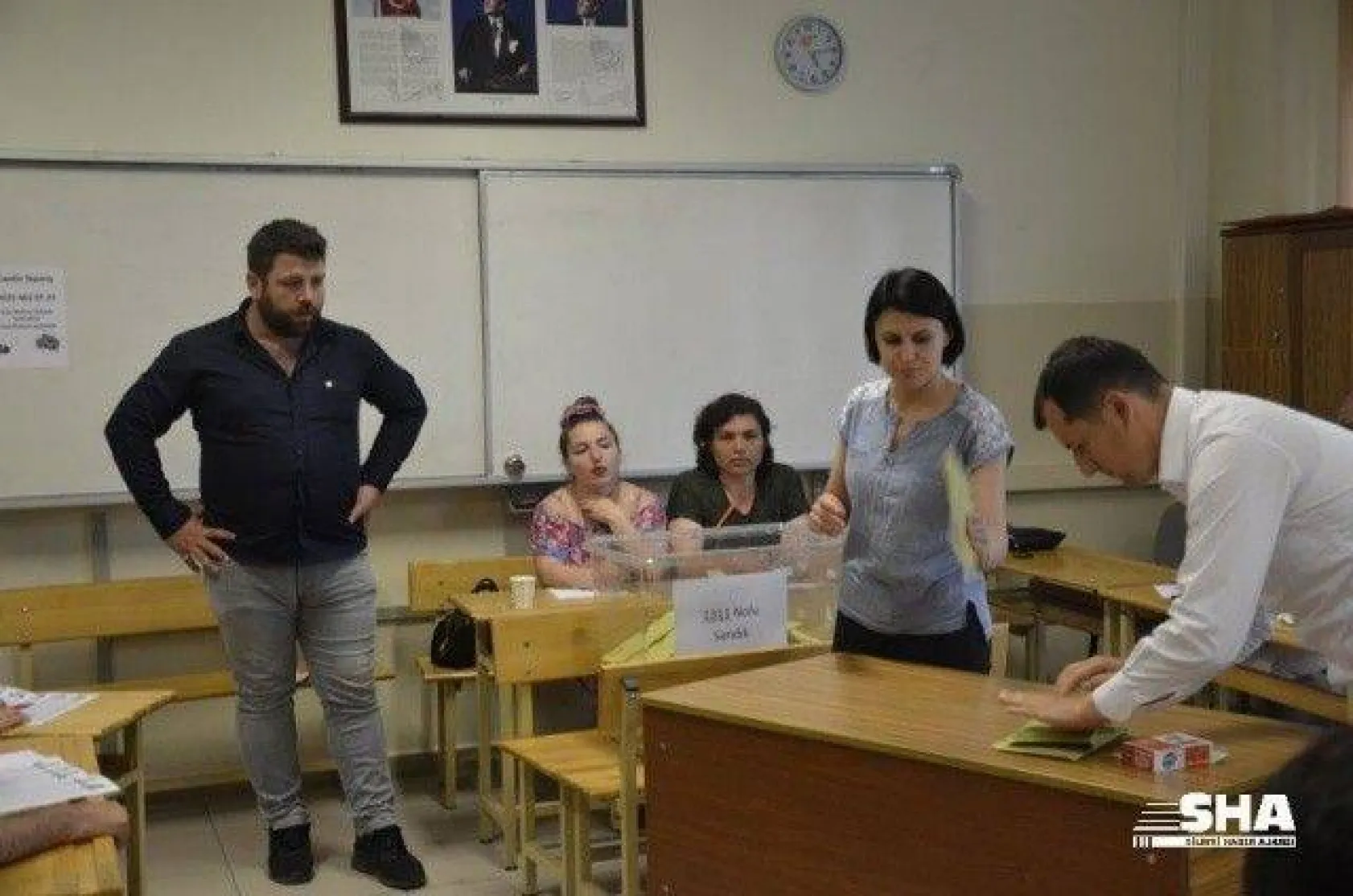 Seçimlerde objektifimize takılanlar