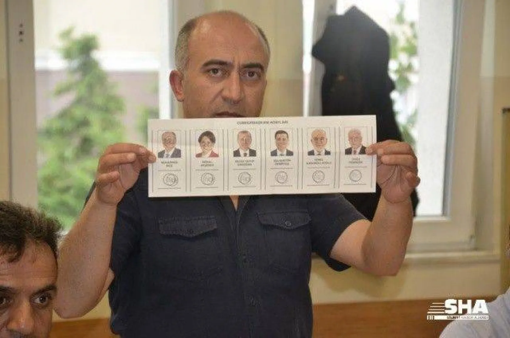 Seçimlerde objektifimize takılanlar