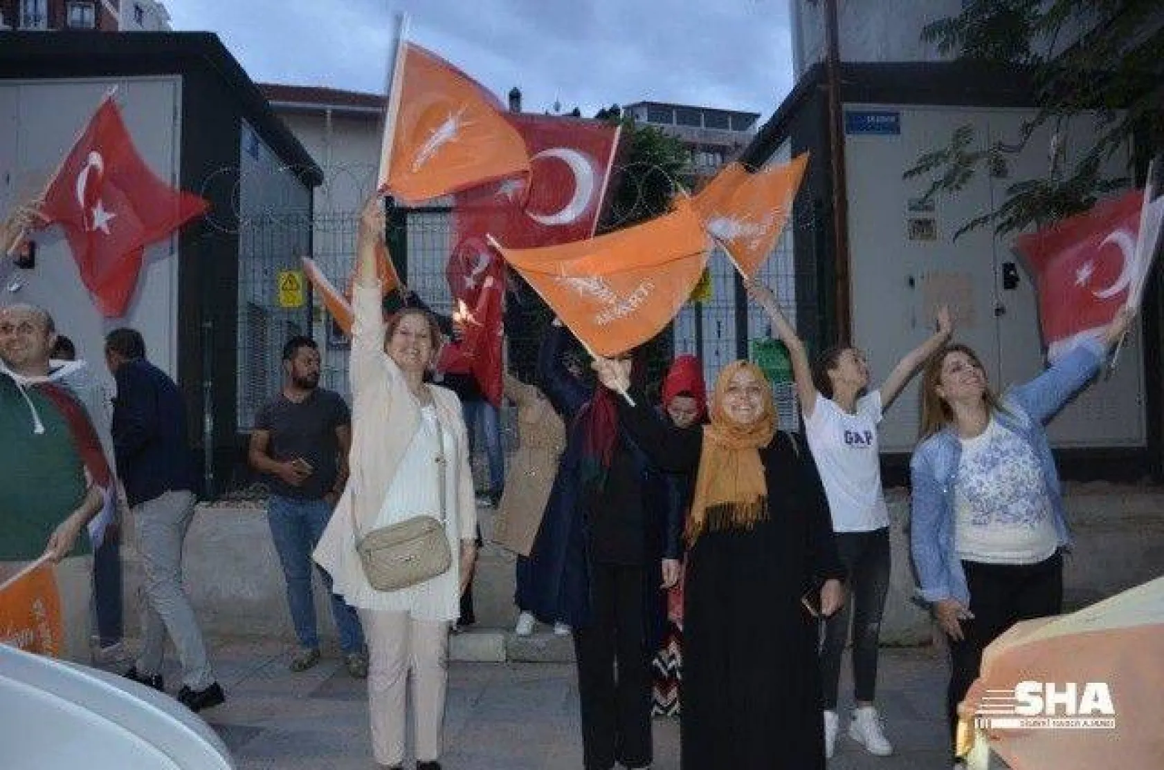 Seçimlerde objektifimize takılanlar