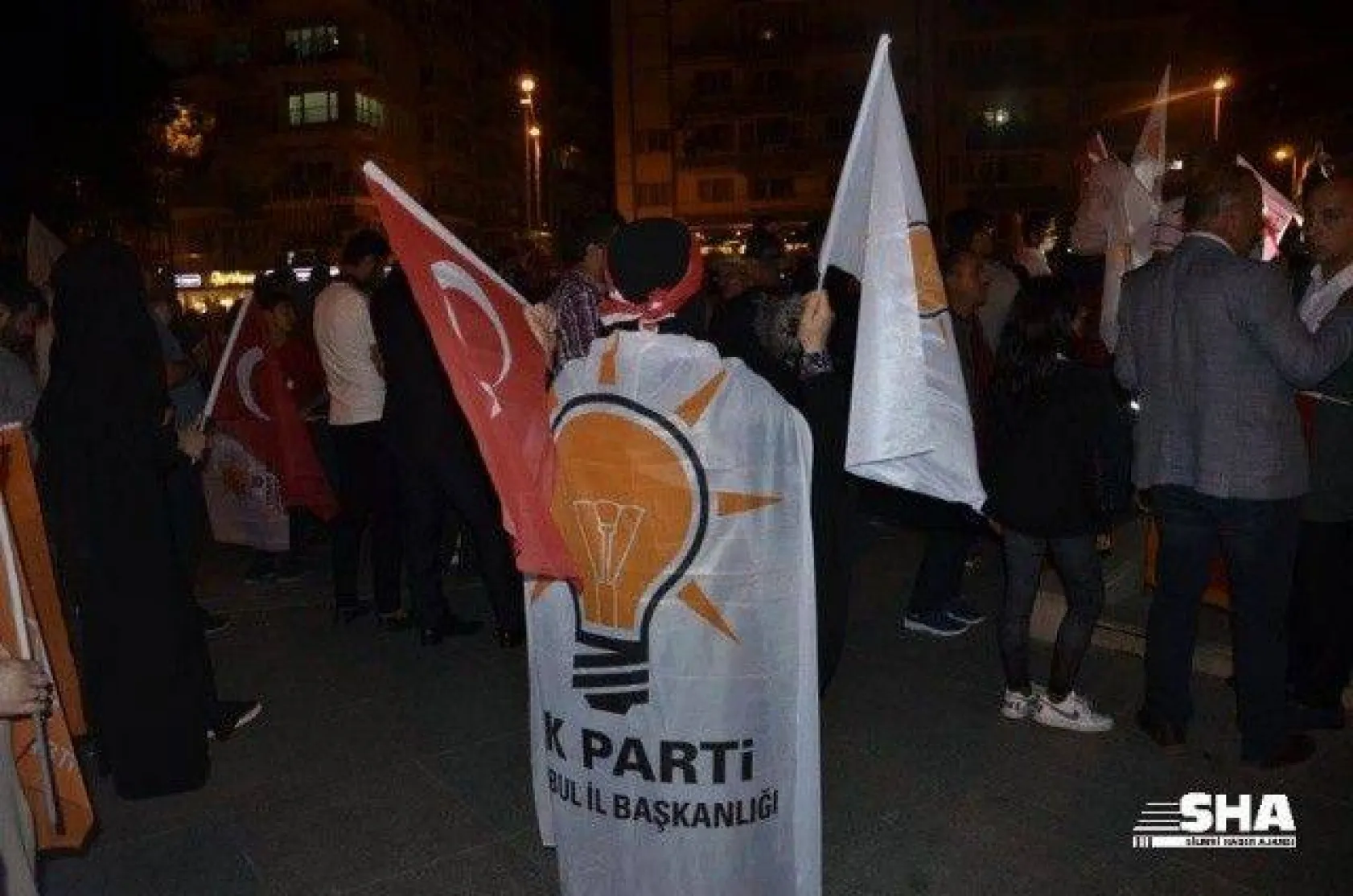 Seçimlerde objektifimize takılanlar